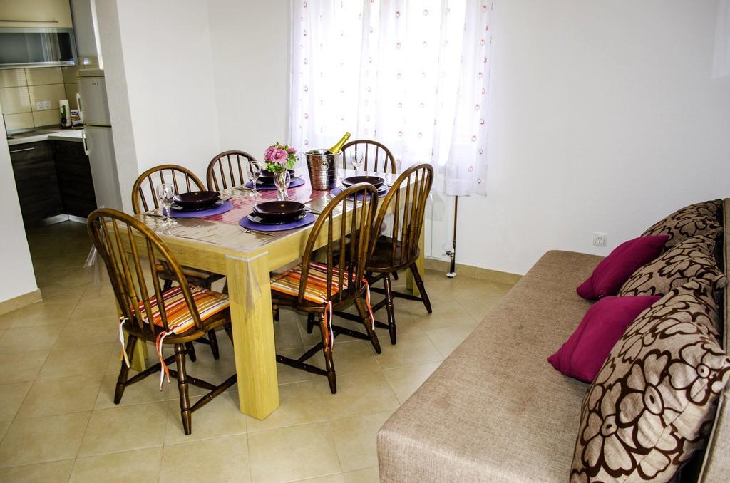 Apartments Zlatka 트로기르 객실 사진