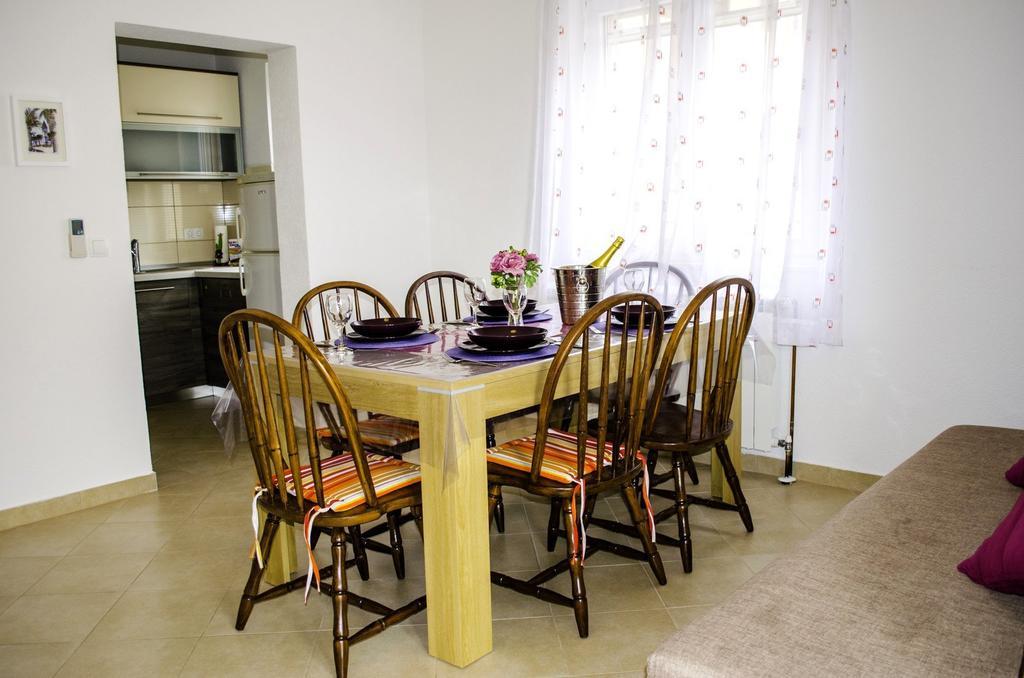 Apartments Zlatka 트로기르 객실 사진