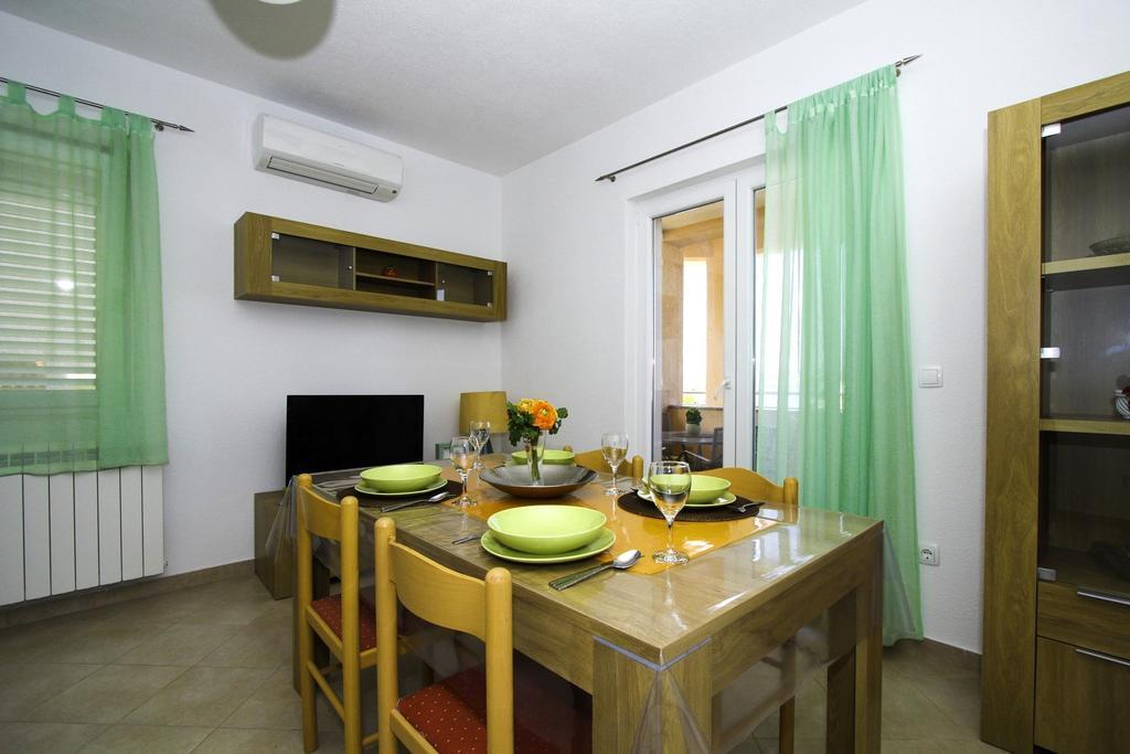 Apartments Zlatka 트로기르 객실 사진