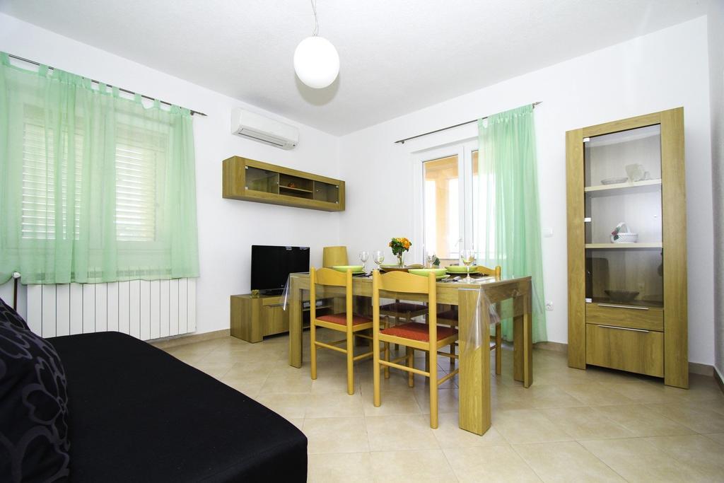 Apartments Zlatka 트로기르 객실 사진