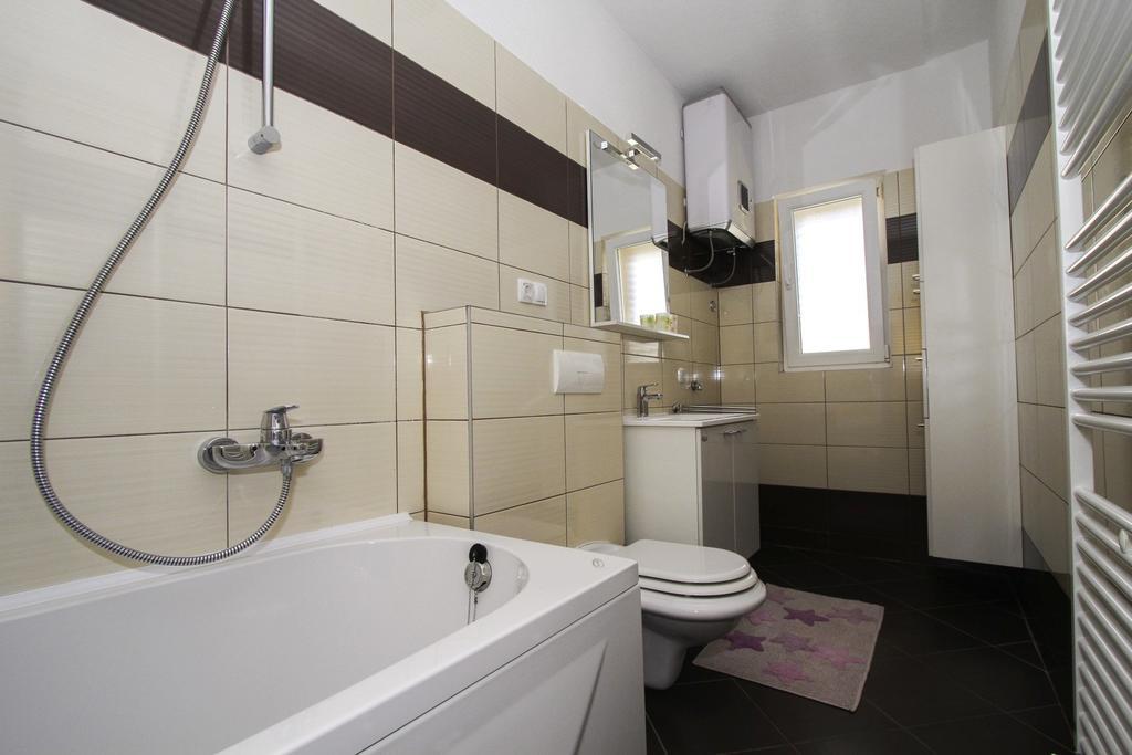 Apartments Zlatka 트로기르 객실 사진